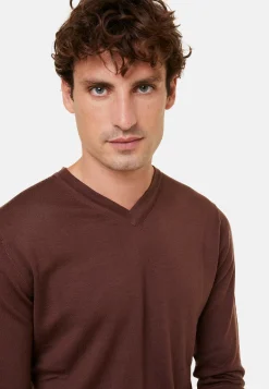 Montagut V-neck jumper in merino wool - Elmo