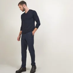 Montagut V-neck jumper in merino wool - Elmo