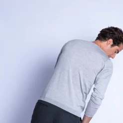 Montagut V-neck jumper in merino wool - Elmo