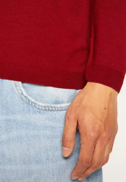 Montagut V-neck jumper in merino wool - Elmo