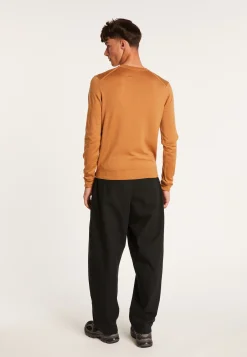 Montagut V-neck jumper in merino wool - Elmo