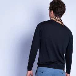 Montagut V-neck jumper in merino wool - Elmo