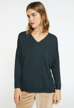 Montagut V-neck slit sweater in merino wool - Bernice