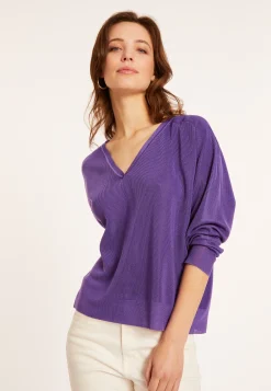 Montagut V-neck sweater in fil lumiere - Maja