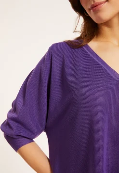 Montagut V-neck sweater in fil lumiere - Maja