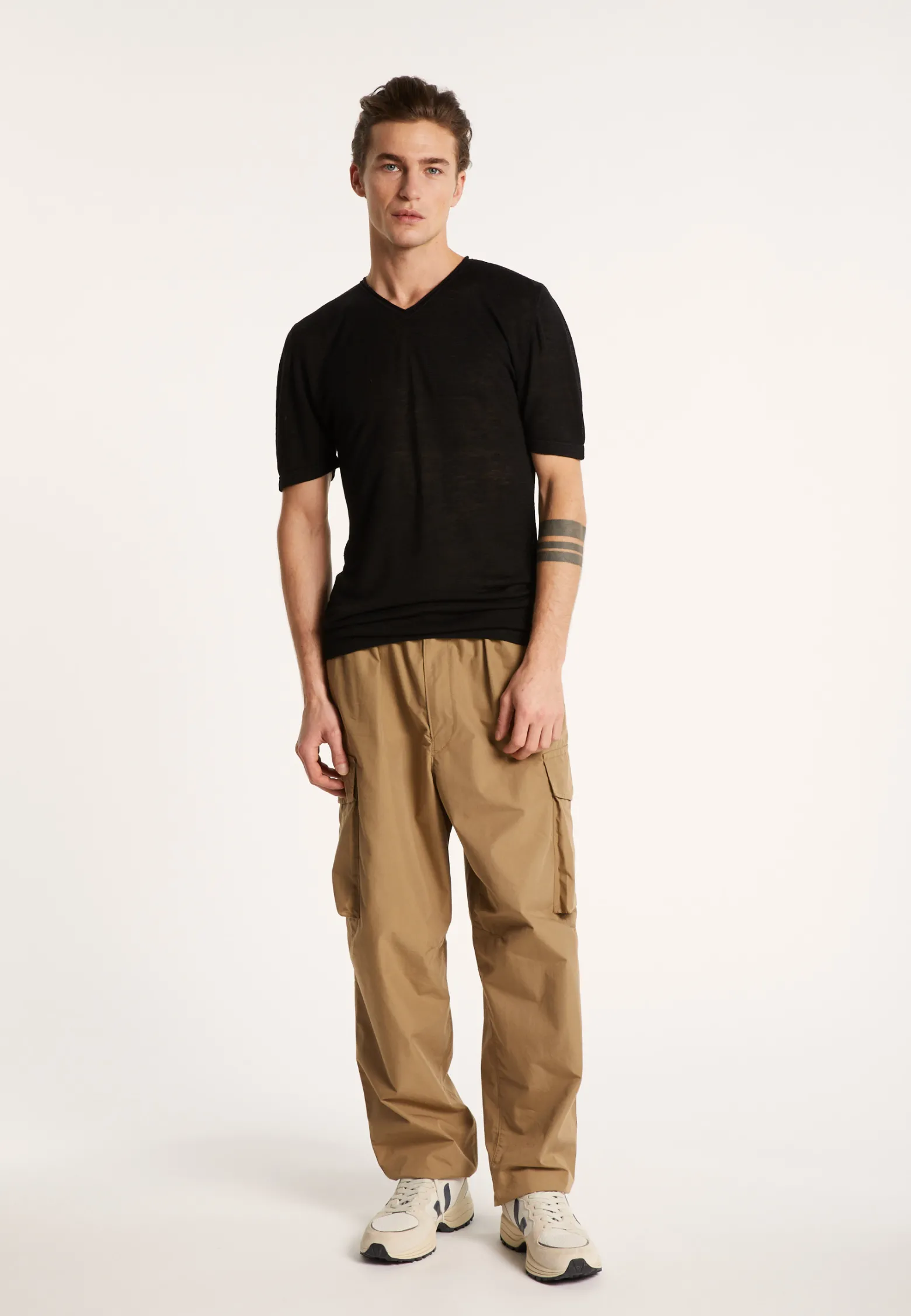 Montagut V-neck t-shirt in flamed linen - Reuben