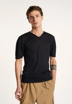Montagut V-neck t-shirt in flamed linen - Reuben