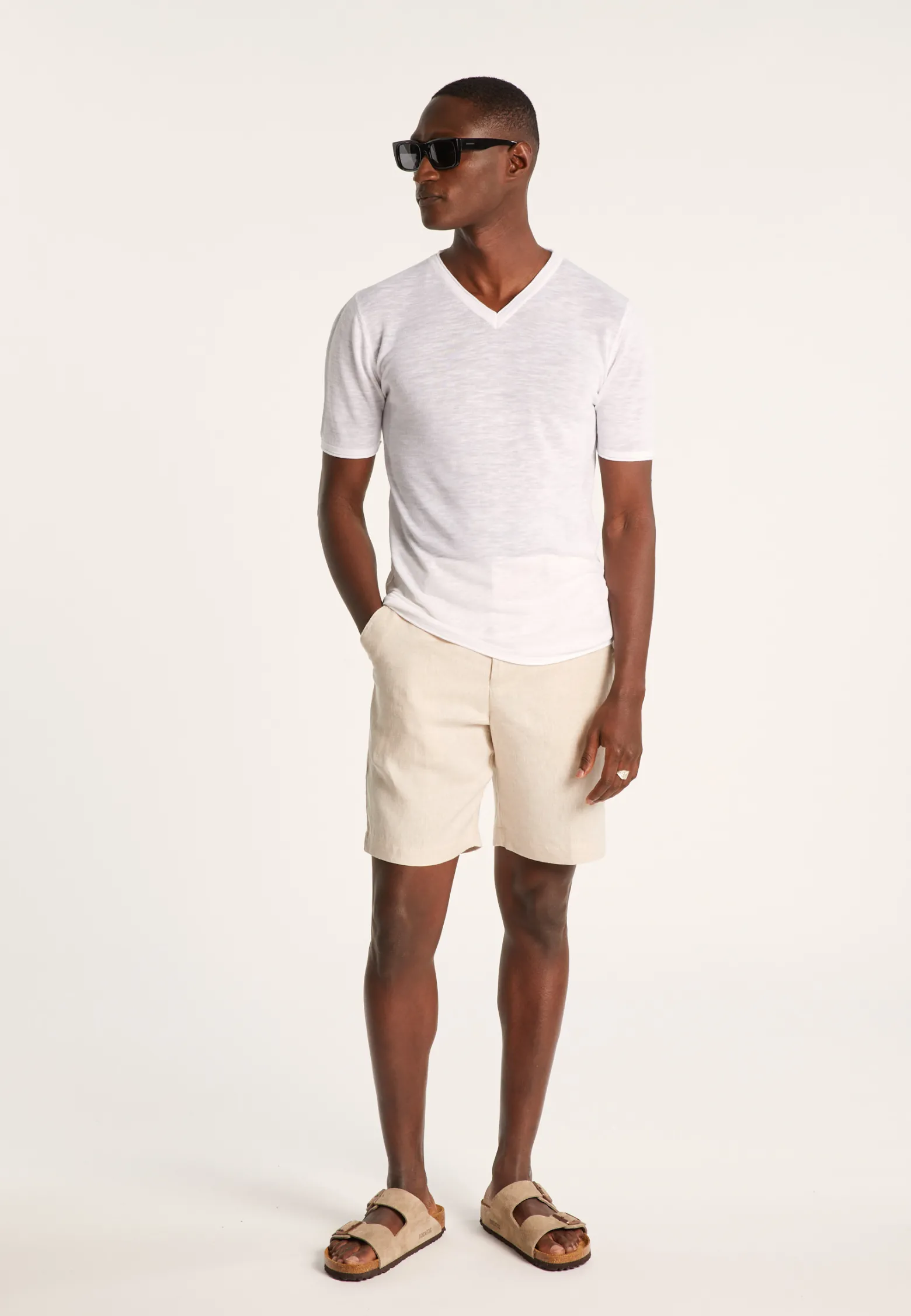 Montagut V-neck T-shirt in flamed linen - Reuben