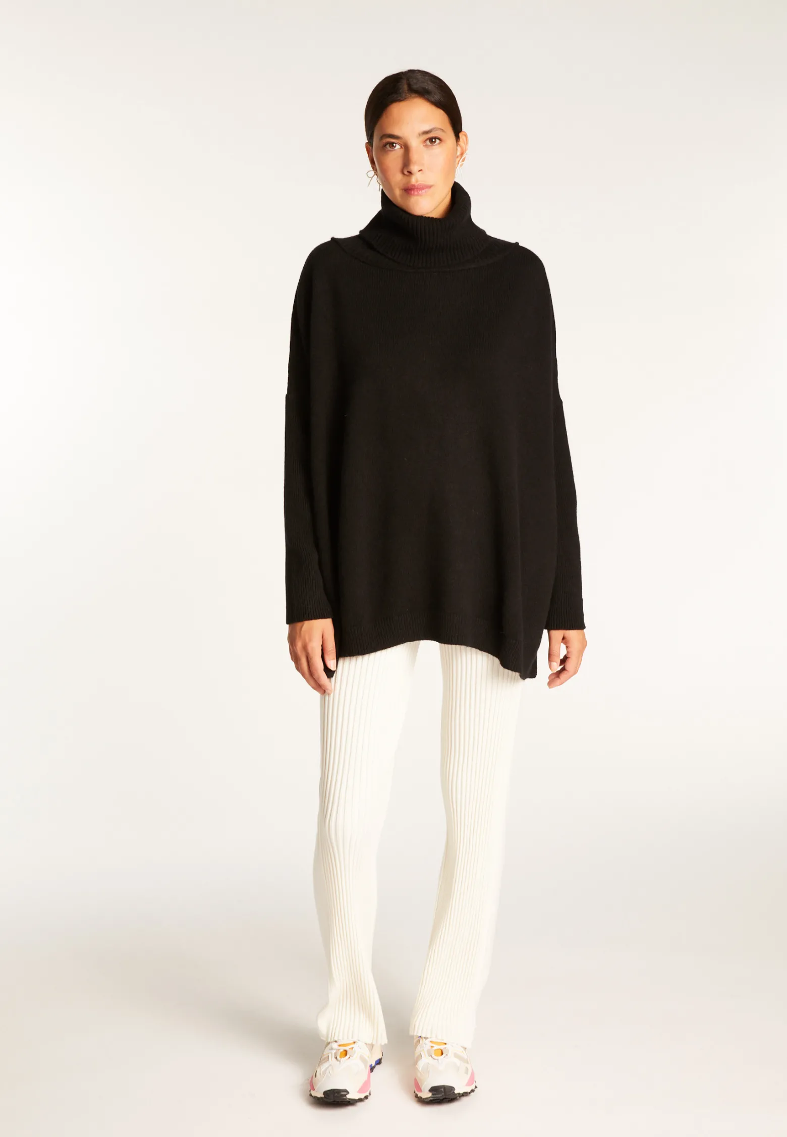Montagut Wool and cashmere turtleneck sweater - Clara