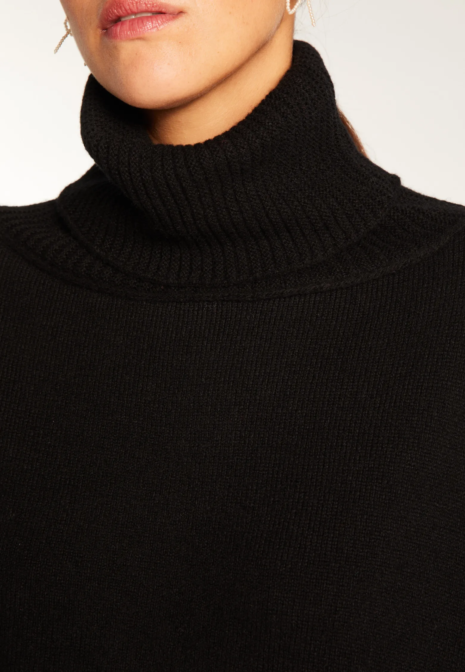 Montagut Wool and cashmere turtleneck sweater - Clara